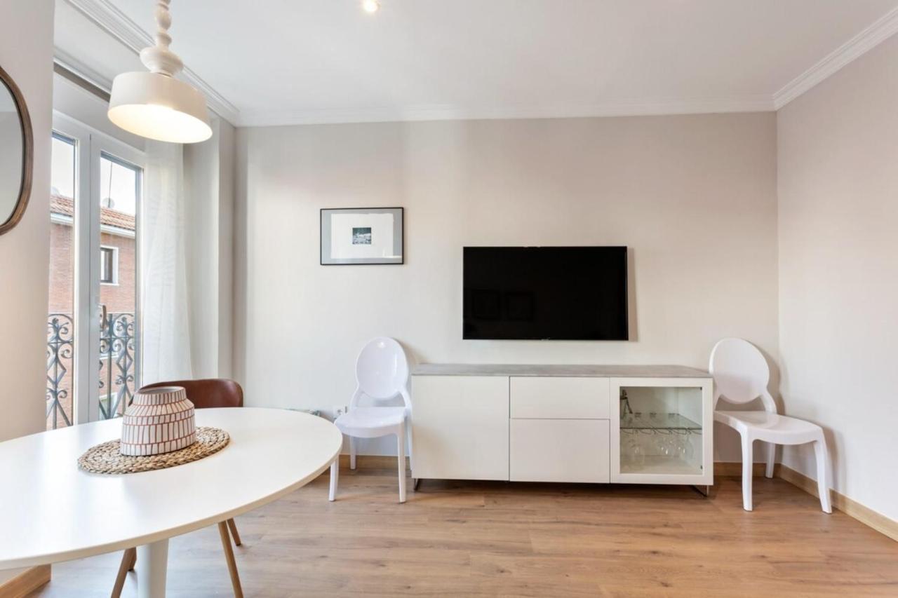 Elegant 1 Bedroom Apartment In The Heart Of Centro Madrid Buitenkant foto